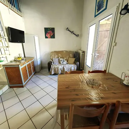 Villa 6 Pers, Clim, Au Calme Avec Piscine Et Parking - Fr-1-607-125 *