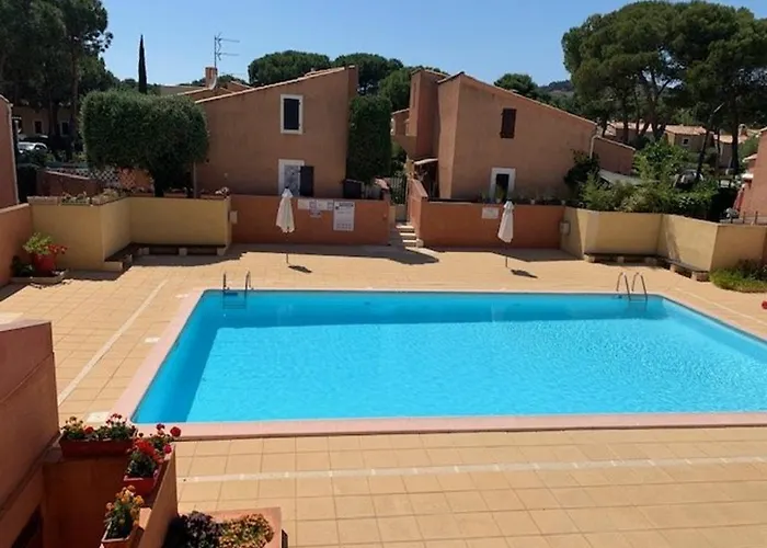 6 Pers, Clim, Au Calme Avec Piscine Et Parking - Fr-1-607-125 * Agde