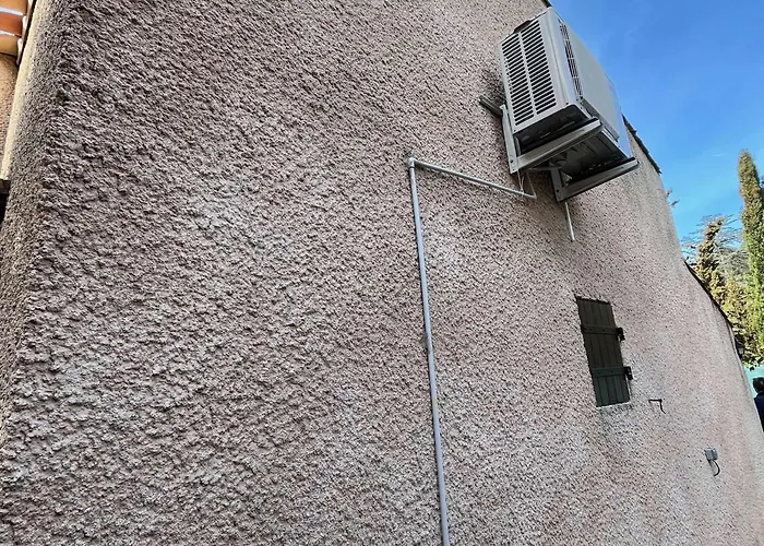 6 Pers, Clim, Au Calme Avec Piscine Et Parking - Fr-1-607-125 Villa *