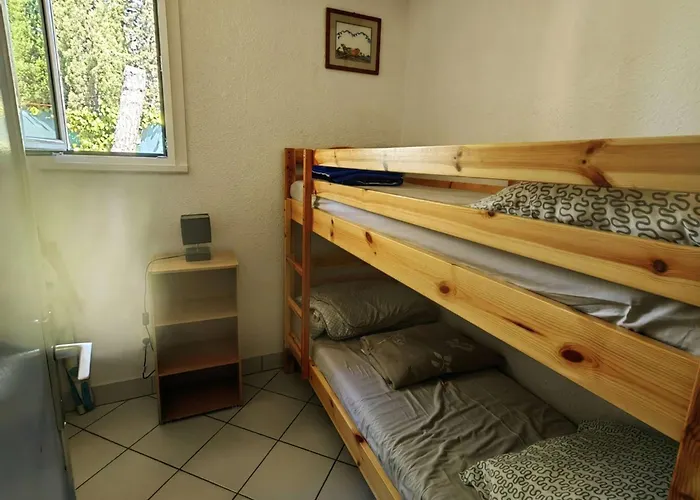 6 Pers, Clim, Au Calme Avec Piscine Et Parking - Fr-1-607-125 Villa